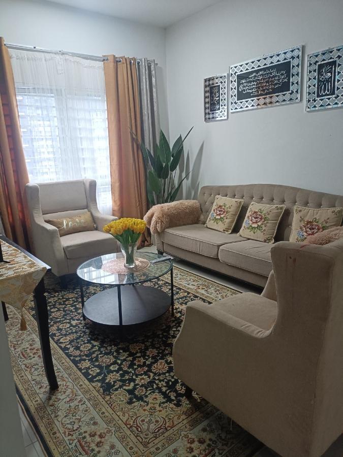Cikta'Z Homestay Southville City Bangi Kampong Tangkas Kültér fotó